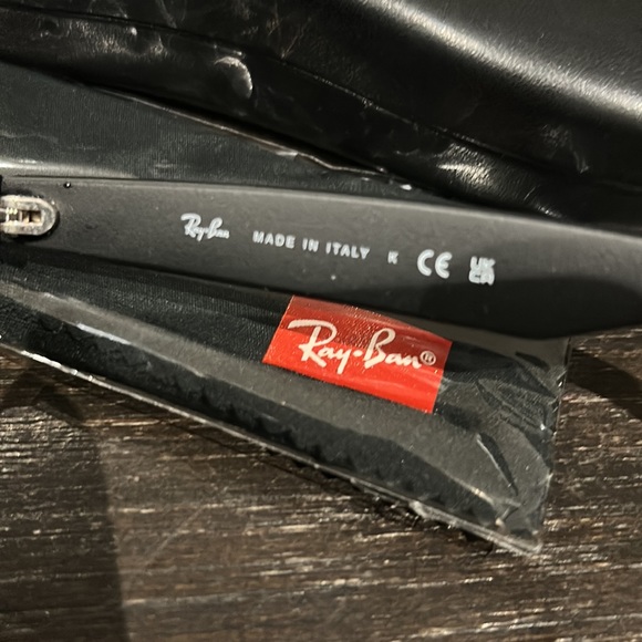 Ray-Ban new wayfarer - Picture 3 of 4